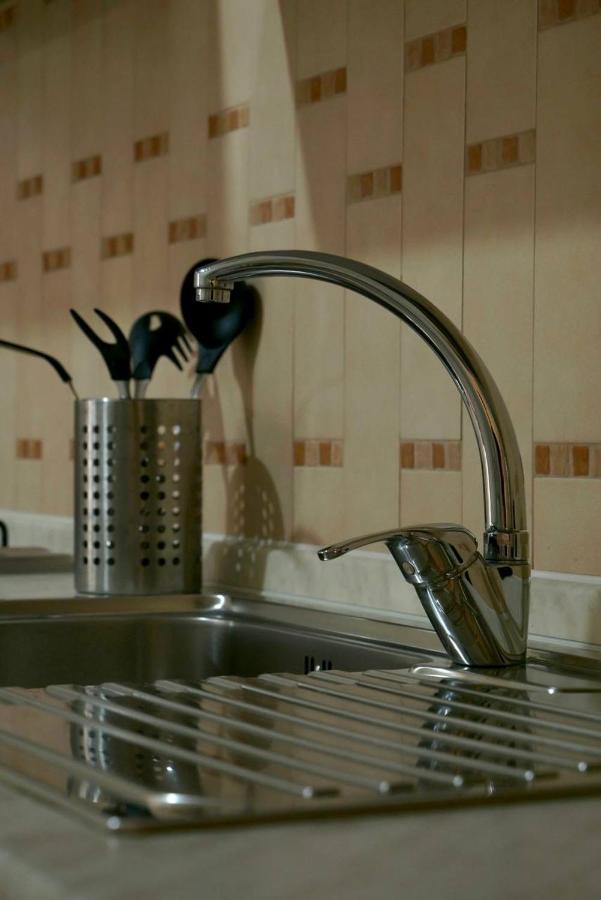 Blu Suites And Apartments Бари Экстерьер фото
