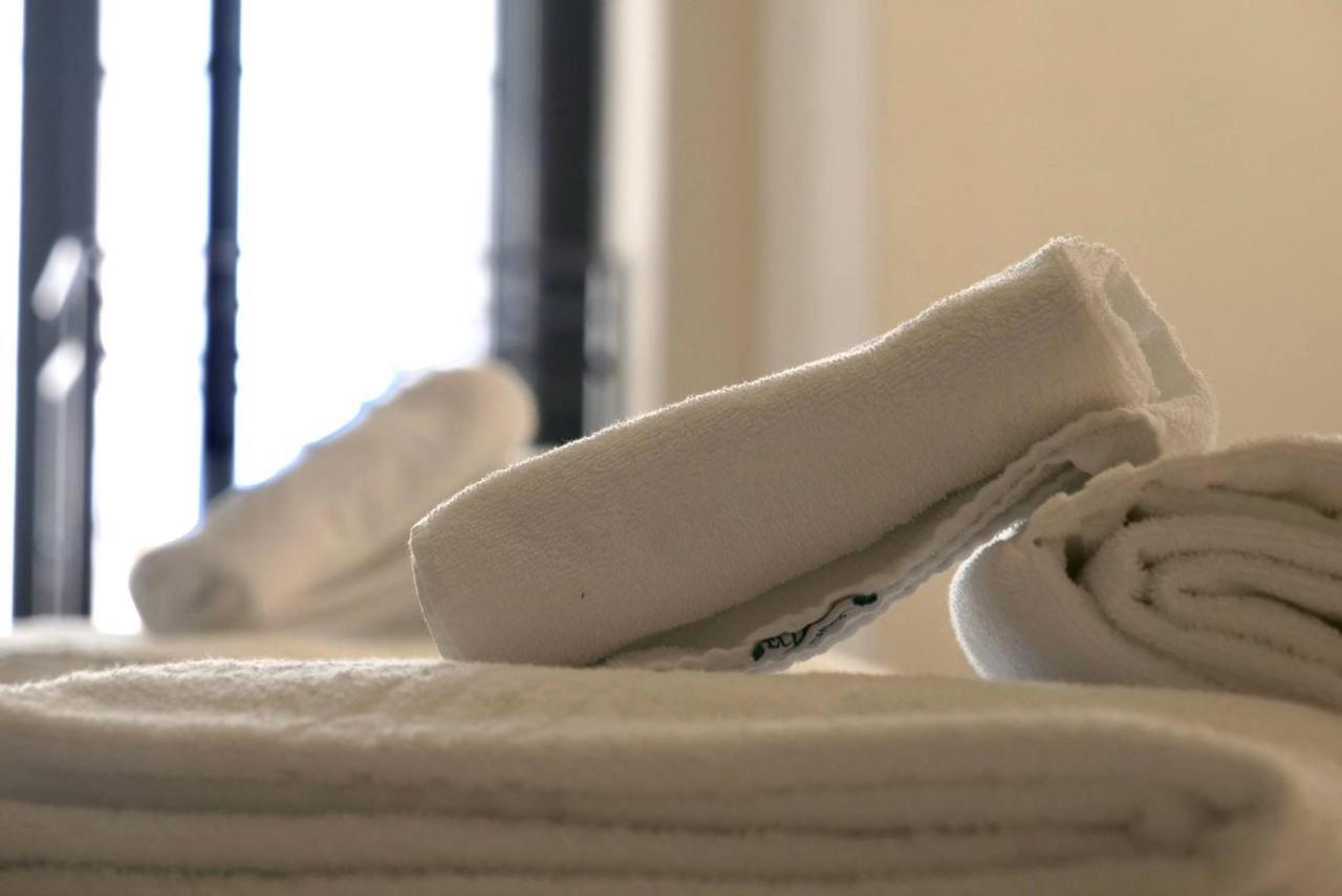 Blu Suites And Apartments Бари Экстерьер фото