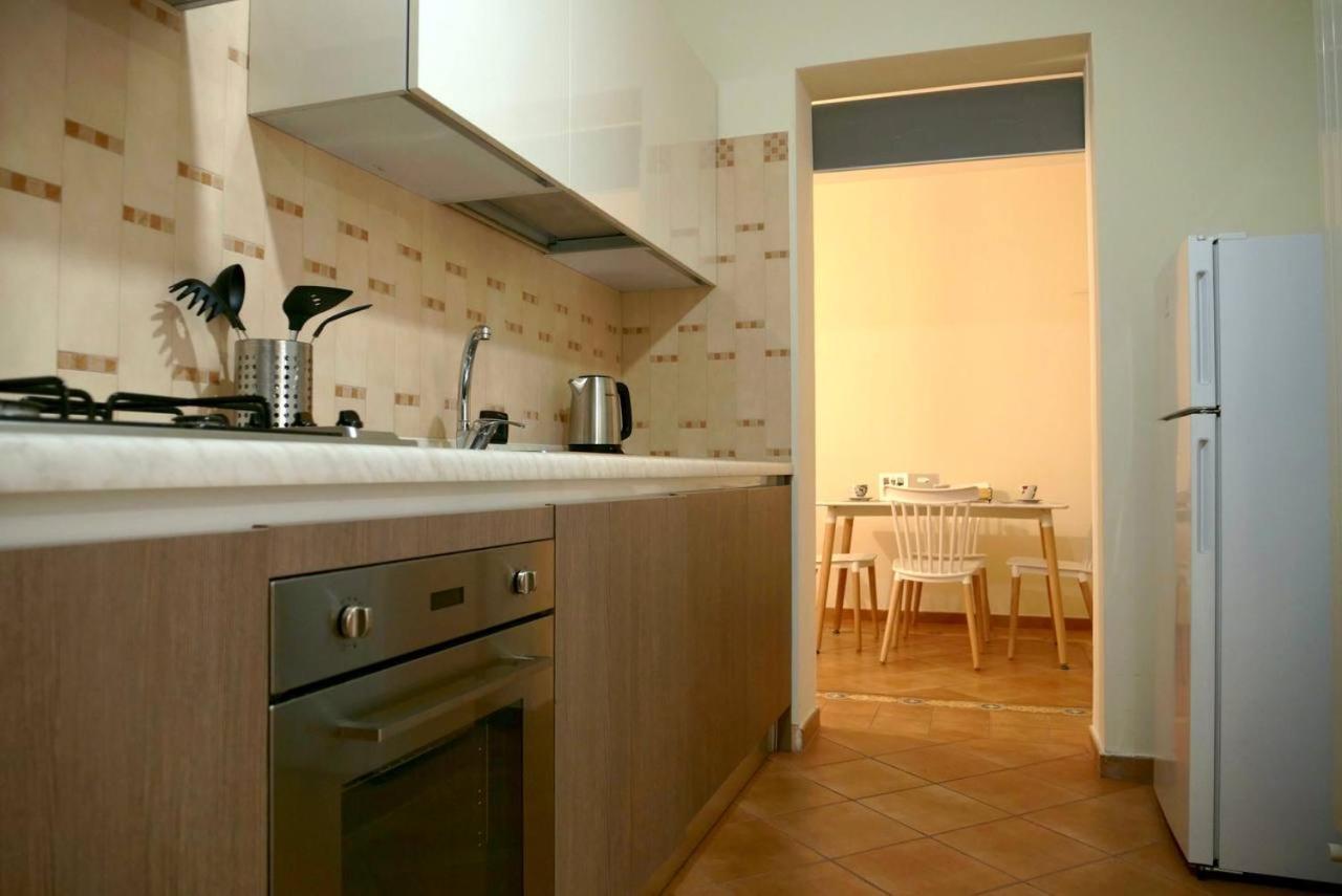 Blu Suites And Apartments Бари Экстерьер фото
